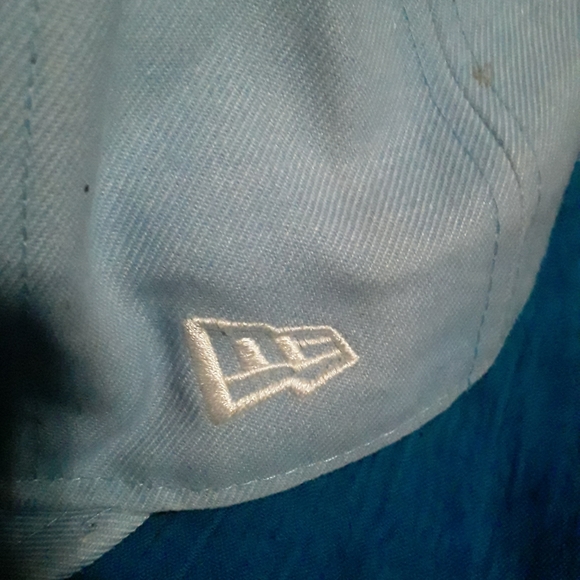 DC/New Er 59 Fifty Unisex 7 7/8 or 62.5 cm Baby Blue and White Fitted Ball Cap - Picture 11 of 16